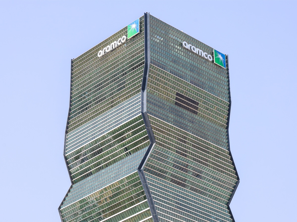 White & Case advises Saudi Aramco on $11 billion Jafurah deal